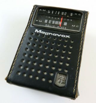Vintage Magnavox Transistor Battery Powered Am/fm Radio W/case,  Scratchy