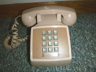 Vintage At&t Beige Push Button Desk Phone 1980’s Retro Landline Western Electric
