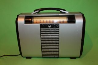 1948 Rca Portable Radio The Globe Trotter Model 8bx6