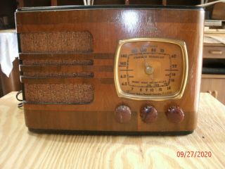 Emerson Table Radio W/ingraham Case