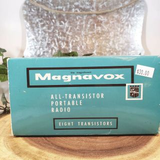 Magnavox All - Transistor Portable Radio Model: 2 - Am - 802