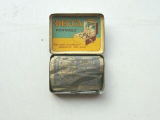 Early Pictorial Decca Gramophone / Phonograph Needle Tin - - With Needles