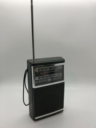 Vintage 50s/60s Ge Transistor Model 7 - 2500b Am/fm Radio W/earphones
