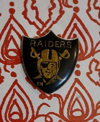 Los Angeles Raiders Vintage 1990s Oakland Nfl Football Hat Lapel Pin