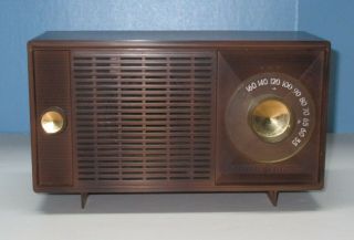 Vintage General Electric Am Tube Radio