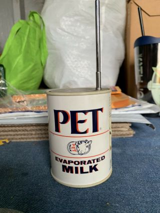 Pet Evaporated Milk Novelty Am/fm Can Radio / Vg