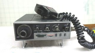 Vintage Tram Model 40 Diamond Cb 23 Channel Am Transceiver Radio W/mic 1976