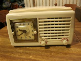 Vintage General Electric Ge Model 50 Radio Alarm Clock - Circa 1948