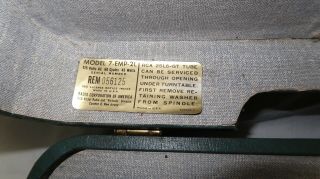 Vintage RCA Victor Portable Record Player Model 7 - EMP - 2L 3