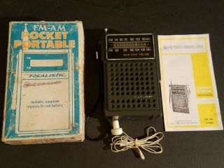 Realistic Am/fm Solid State Transistor Radio Model 12 - 635a (not)