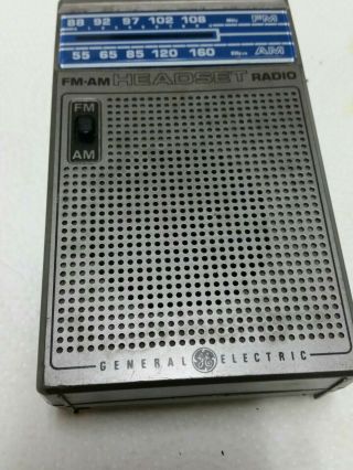 General Electric Ge 7 - 1150a Portable Transistor Am - Fm Radio