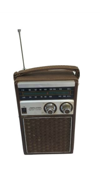 Vintage Soundesign Model 2223b Am/fm Ac Dc 9 Transistor Portable Radio