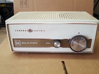 Vintage 1950s General Electric Ge Solid State Am Radio Model T - 1130a