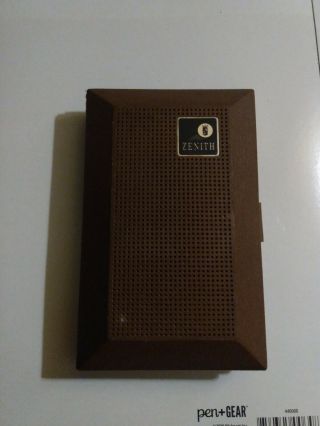 Zenith Royal 16 Model R16j Radio