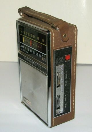 Vintage General Electric GE Portable Solid State AM/FM Transistor Radio 2