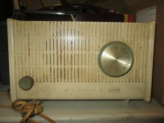 Vintage Rca Victor Model Rfa11v Tube Radio Am Table Radio