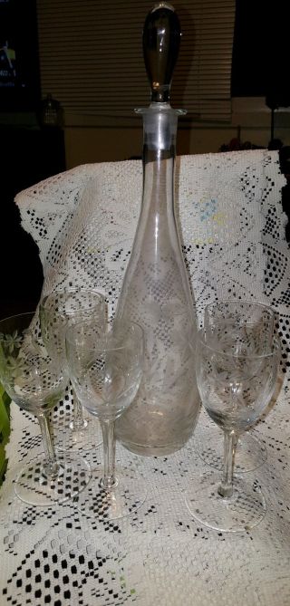 Vintage Tall Glass crystal w/Glass Stopper and 5 Matching Goblets Etched Glass 2