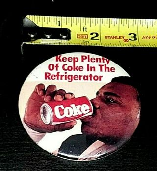 C.  1986 William The Refrigerator Perry Coke Coca - Cola Pin Chicago Bears Fridge