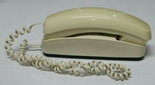 Vintage Beige Southwestern Bell Freedom Touch Tone Wall Telephone Hac Fc2540