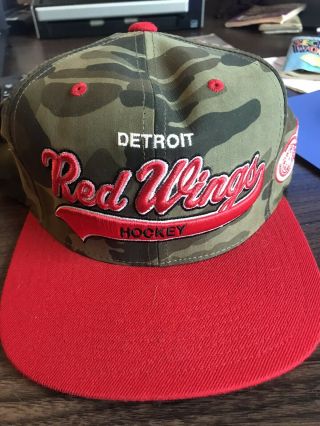 Mitchell & Ness Detroit Red Wings Camo Snapback Hat Cap