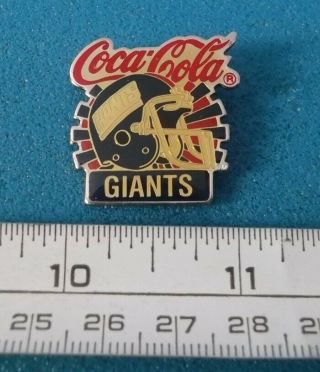 York Giants Nfl Football Coca - Cola Helmet Logo Brooch Pin N234