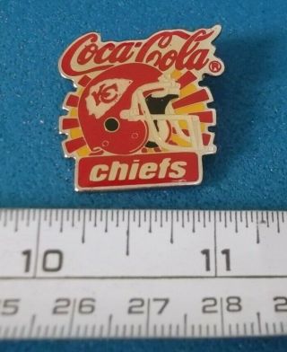 Kansas City Chiefs Nfl Football Coca - Cola Helmet Logo Brooch Pin N257
