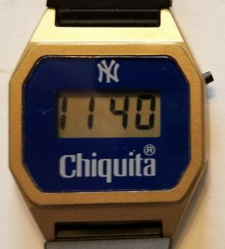 York Yankees Lcd Day/date Wristwatch - Chiquita Banana Promotion - Made In Japan