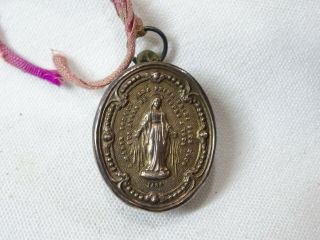 ✝ Reliquary Relic St.  Lucy is a virgin and martyr 2