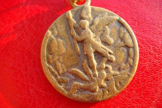 ST.  MICHAEL WWII PARATROOPER PROTECTION ANTIQUE BRONZE RARE MEDAL 3