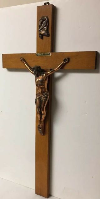 LARVE VTG or ANTIQUE RELIGIOUS BRONZED SPELTER CRUCIFIX JESUS WOOD WALL CROSS 2