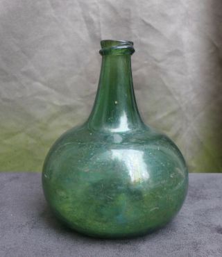 Antique green glass wine bottle Dutch - British 17th.  century Union bottle 2