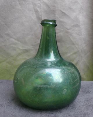 Antique green glass wine bottle Dutch - British 17th.  century Union bottle 3