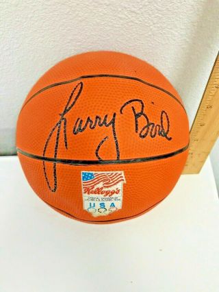 Vintage Kellogg ' s 1992 USA Dream Team Olympics Mini Basketball With Signatures 2