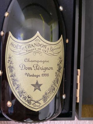 Display Dom Perignon 1998 Limited Edition Numbered & Signed By Lagerfeld.  Dummy