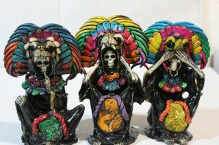 037 Monosabios Azteca Black Statue 7.  5 " Santa Muerte No Veo,  No Oigo,  No Hablo