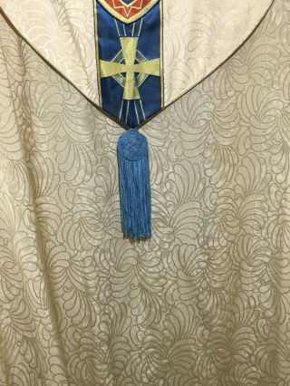 VINTAGE WHITE COPE WITH BLUE AND GOLD BANDING,  VESTMENT 3