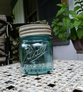 1910 - 1923 - Half Pint Blue Ball Perfect Mason Canning Fruit Jar 7 With Zinc Lid