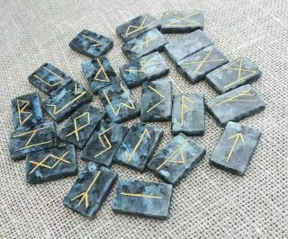 Viking Runes Of Labradorite With Blue Iridescence With Linen Bag.  25 Runestones