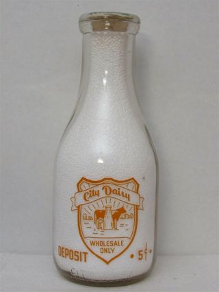 Trpq Milk Bottle City Dairy Farm Flint Mi Genesee County Only 1946