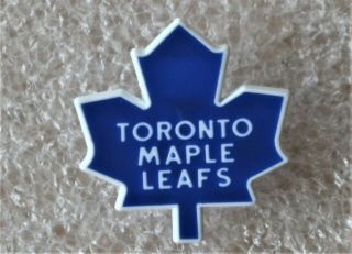 Nhl Toronto Maple Leafs Vintage Leaf Shape Logo Plastic Pin Épinglette