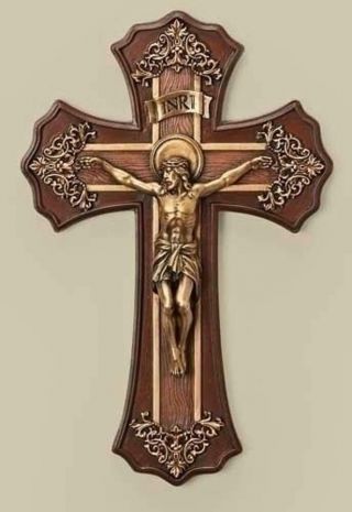 Roman 10.  25 Victorian Style Oak And Antique Gold Finish Crucifix Wall Cross