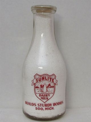 Trpq Milk Bottle Sunlite Dairy Farm Soo Mi Chippewa County Thermometer 1947