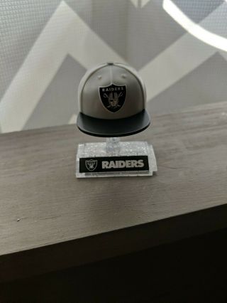 Nfl Mad Lids Series 2 Oakland Raiders Mini Cap/display Stand/sticker Sheet