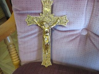 Vintage Catholic Brass Filligree Cross Wall Hanging Crucifix Jesus Inri Goldtone