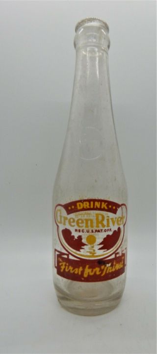 Green River Soda Bottle With Red Color Chicago,  Ill - No Green Color