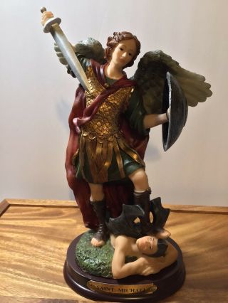 Roman,  Inc 2000 “st.  Michael The Archangel” Statue 8.  5” Euc