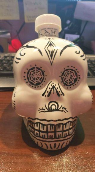 Kah Tequila Day Of The Dead Skull Hand Painted White & Black Empty Bottle 750 Ml