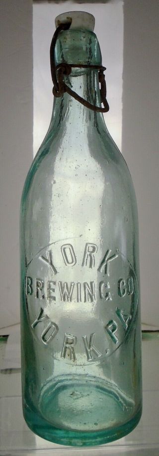 York Brewing Co.  York Pennsylvania Antique Blob Top Pint Beer Bottle.  Stopper