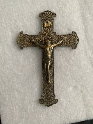 Vintage Metal Gold Tone Filigree Wall Cross Crucifix Jesus Inri