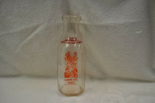 Hoffman ' s Dairy Gratz PA clear milk bottle quart size red & orange lettering. 3